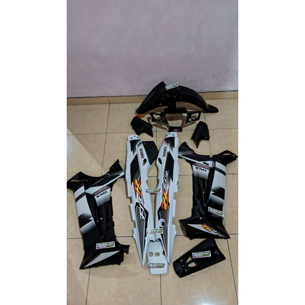 TERMURAH COVER BODY FIZ R FULL SET HALUS HITAM PUTIH