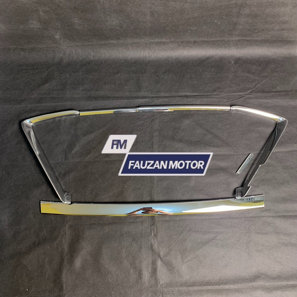 List lis Grill depan bemper Daihatsu Sigra Set 6pcs Original