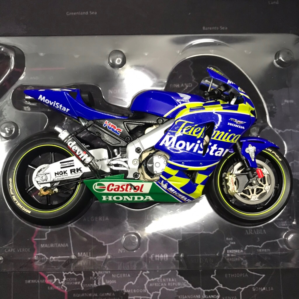 Diecast 1/12 Minichamps Honda RC211V Daijiro Kato MotoGP 2003
