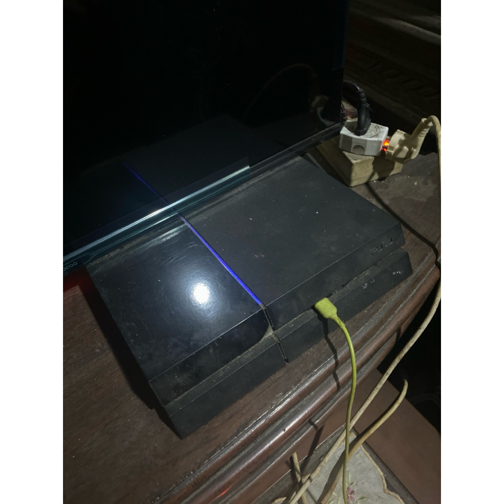 PS4 FAT preloved Original + 1 Stick putih