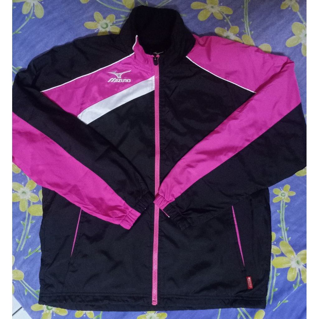 Jaket Windbreaker Mizuno