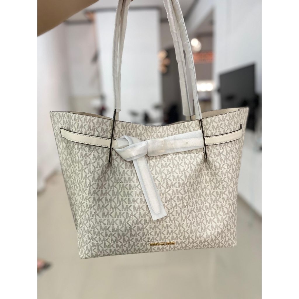 MK Tote Emilia signature vanilla
