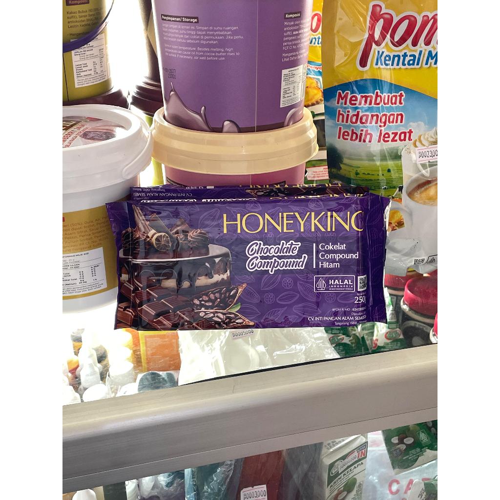 

HoneyKing Chocolate Compound Hitam Honey King - Coklat Batang Honey King 250gr