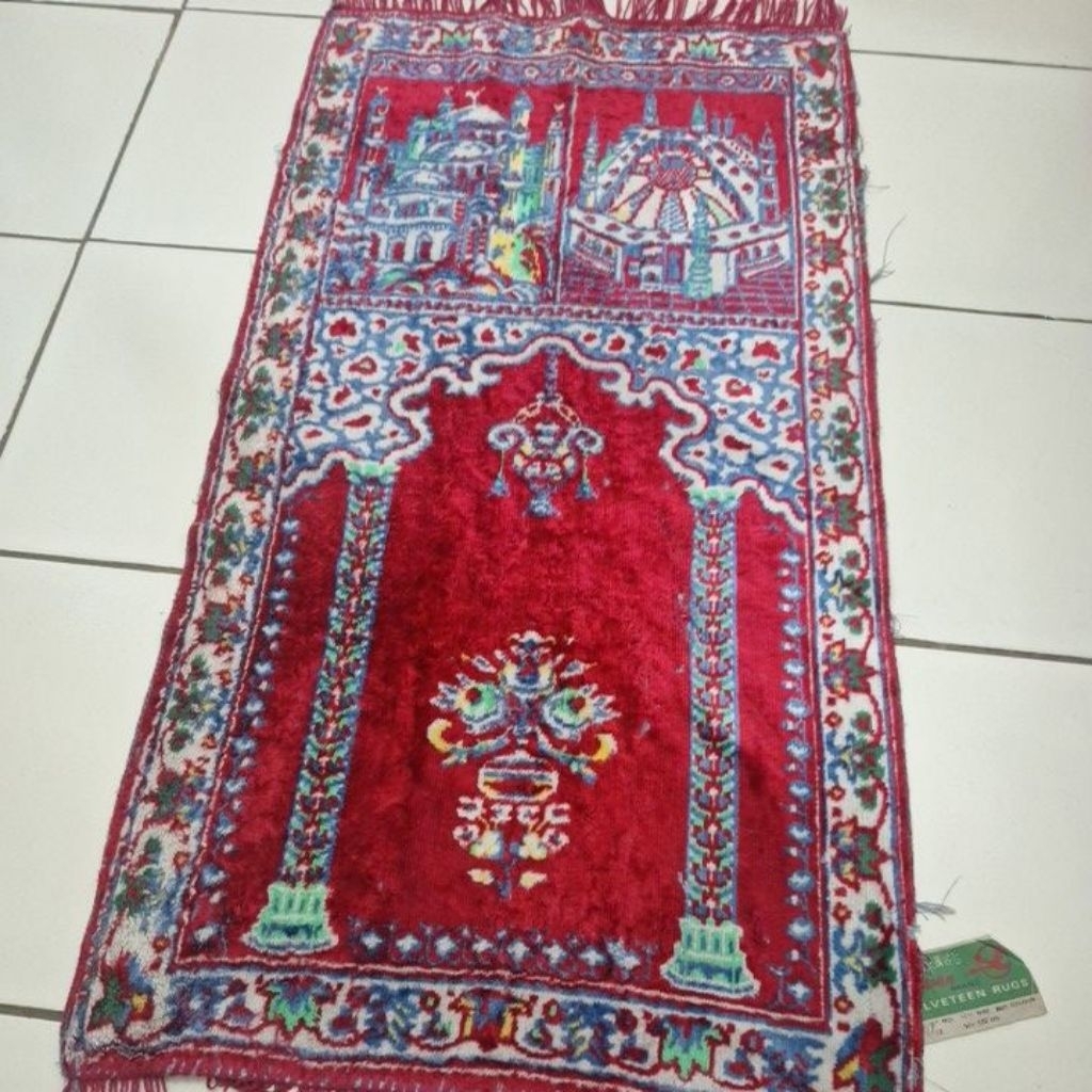 Sajadah Jadul Hagia Shophia merah, Preloved