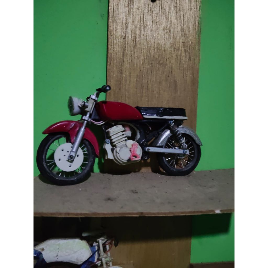 MINIATUR MOTOR CB, GL, MEGA PRO, MIO maenan & bisa di pajang