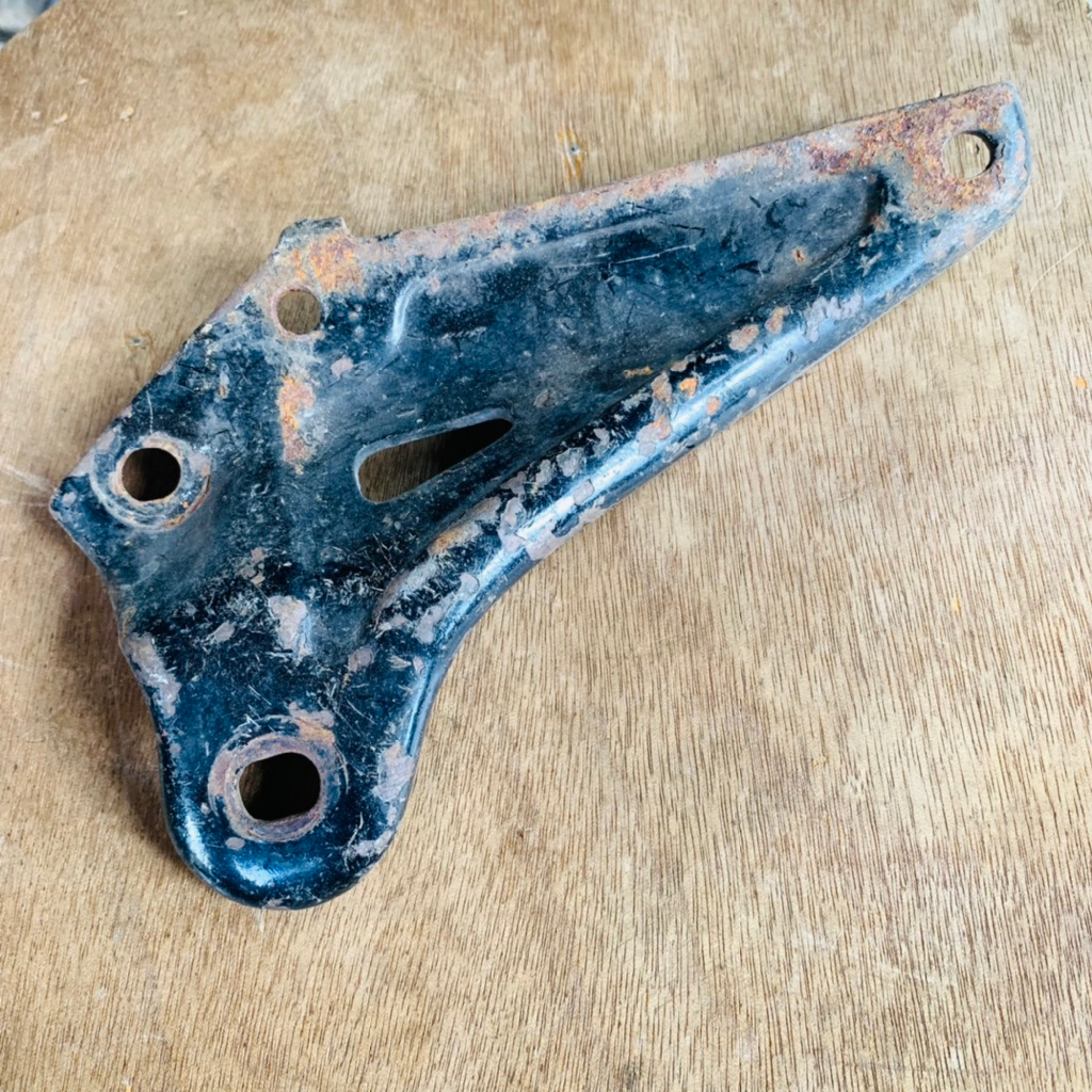 Breket dudukan knalpot Honda Astrea Prima Original copotan motor