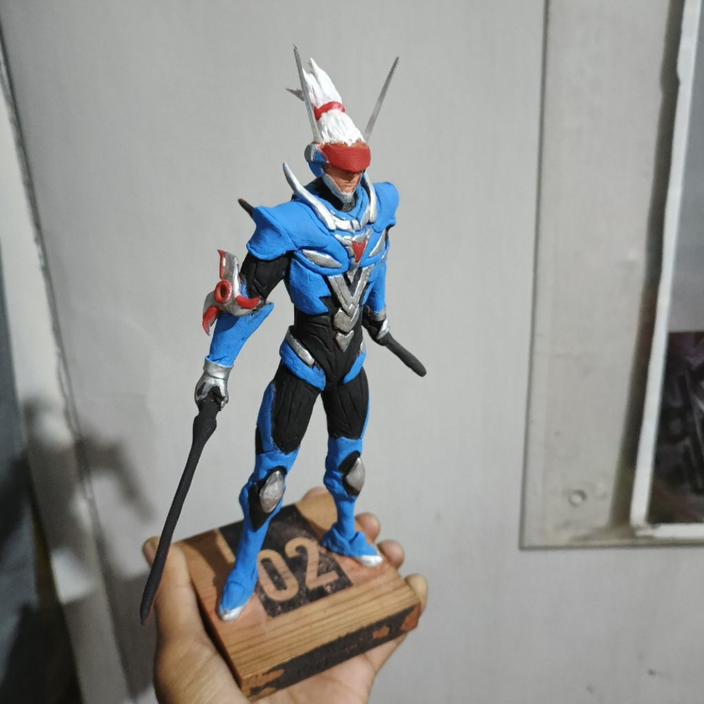 miniature figure saber mobile legend