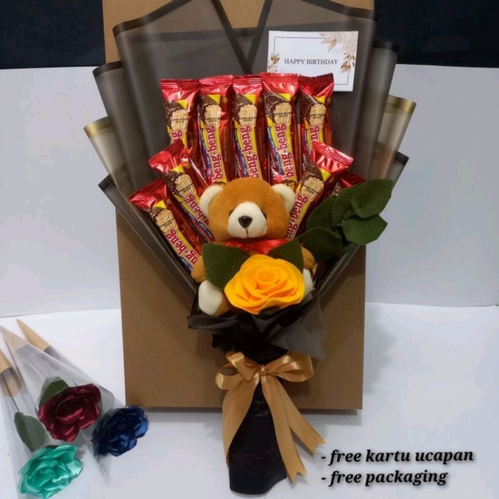 

BUCKET SNACK/BUCKET GRADUATION/BUKET MAKANAN UNTUK ACARA WISUDA ULANG TAHUN