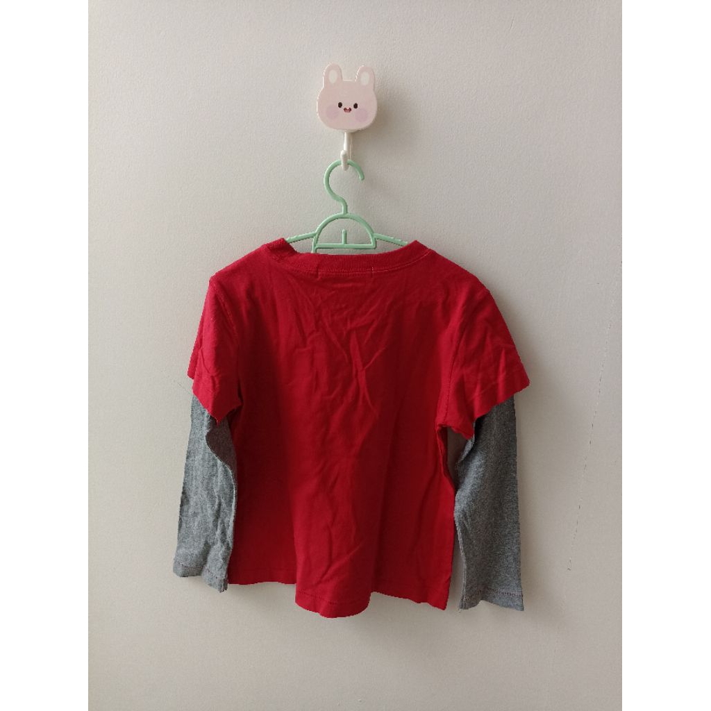 Kaos merah anak lengan panjang