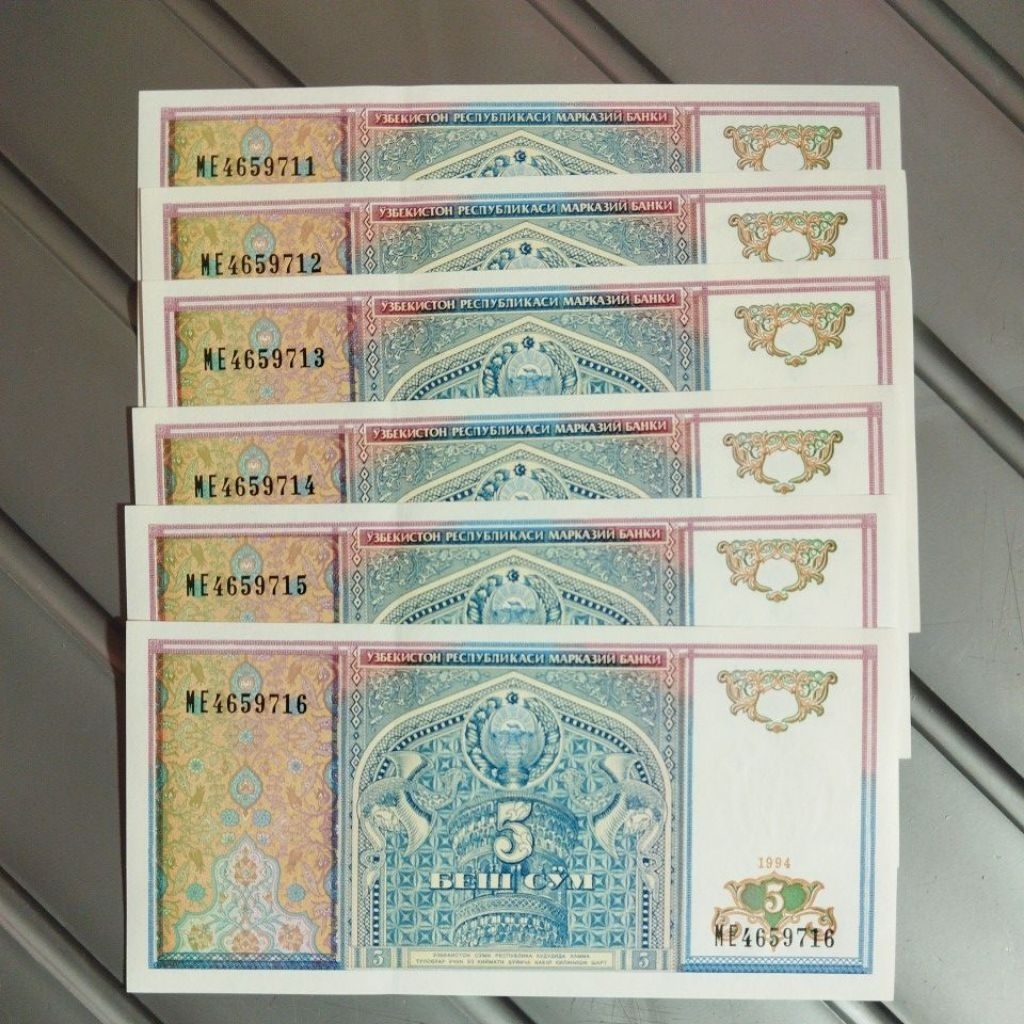 uang mancanegara kondisi gres nomer seri urut Asli