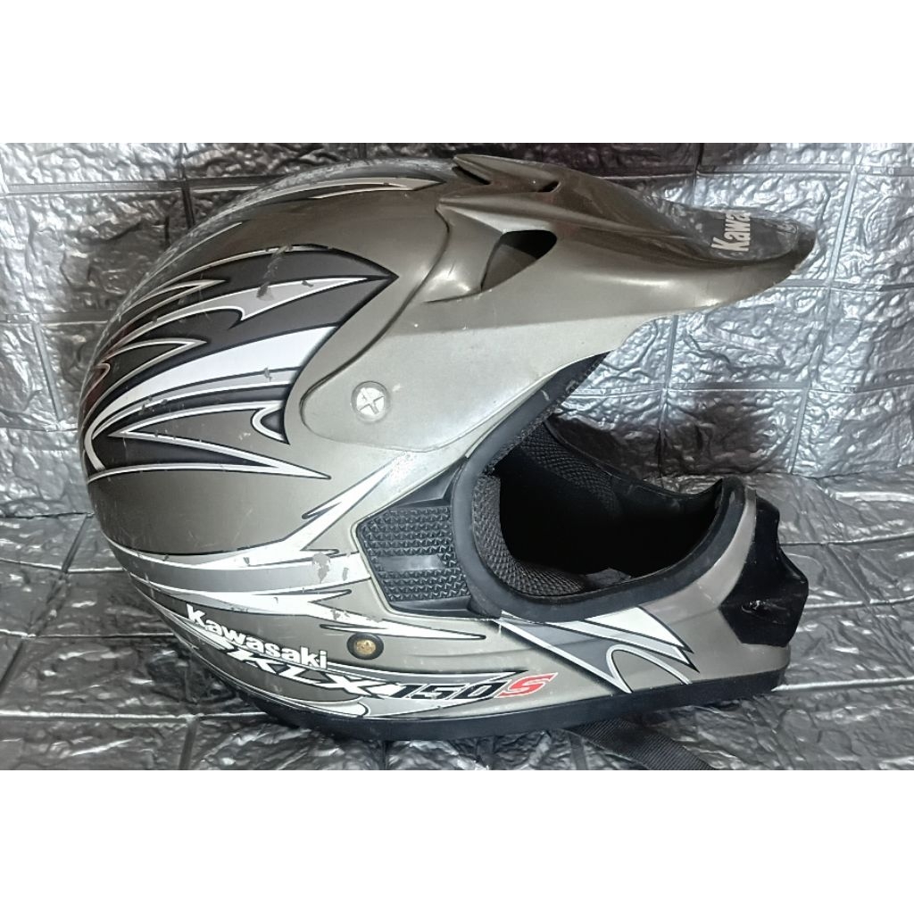 helm kawasaki klx 150s abu-abu ori second size L