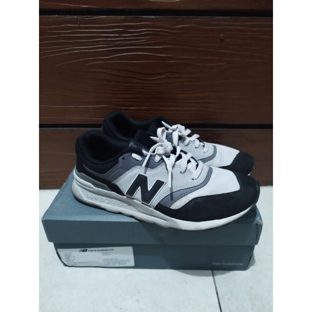 sepatu New Balance 997 H (preloved)