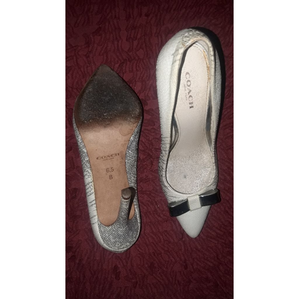 Sepatu Heels Coach