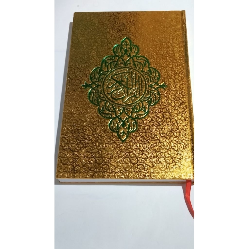 Alquran Sampul Emas Besar
