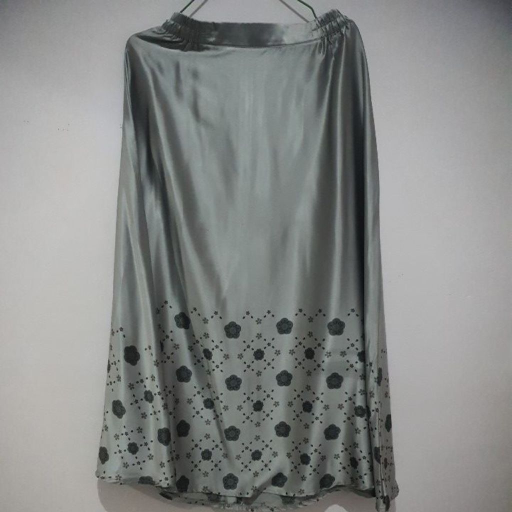 Preloved Rok Restu Anggrain*