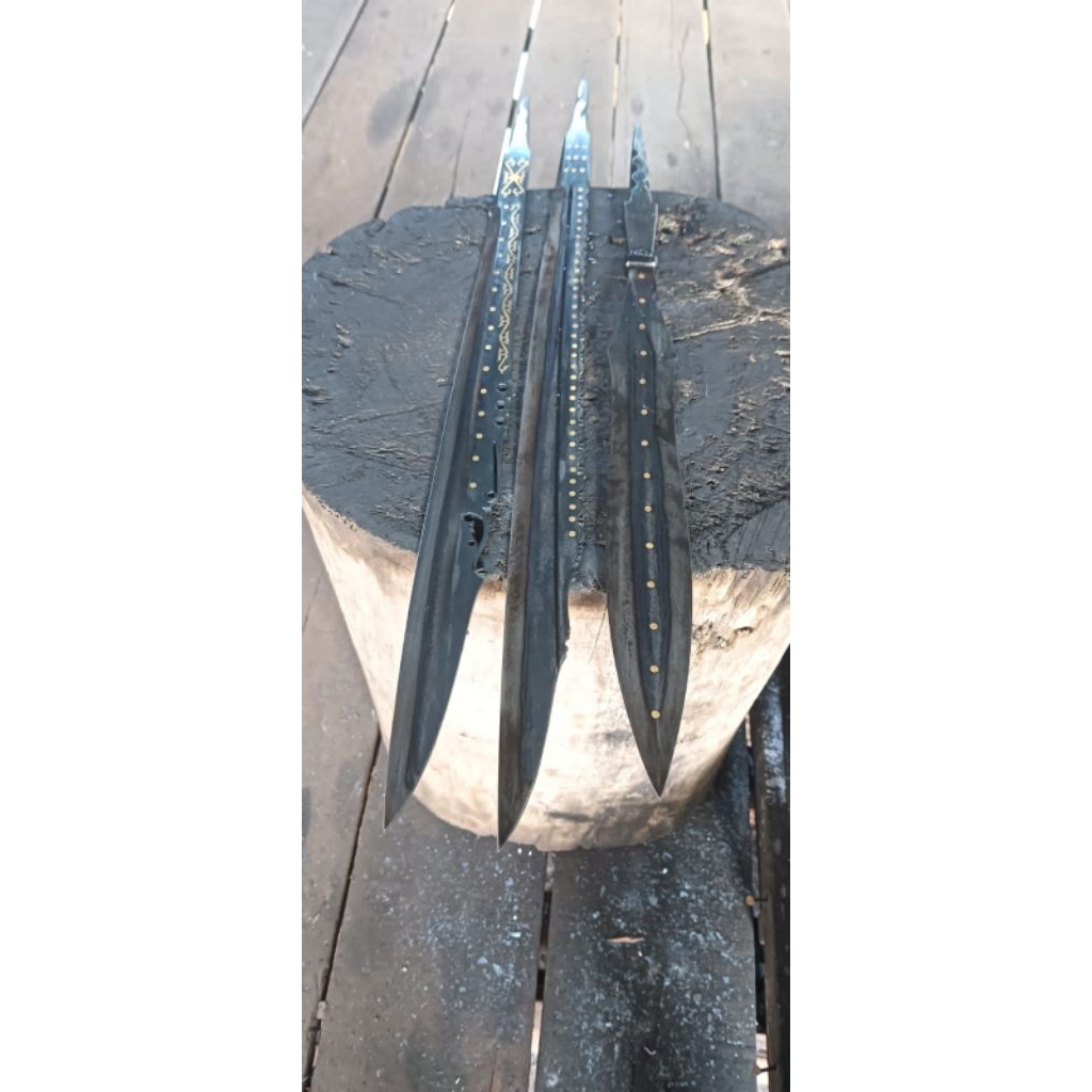 MANDAUU ANTIK ASLI KALIMANTAN DAYAK