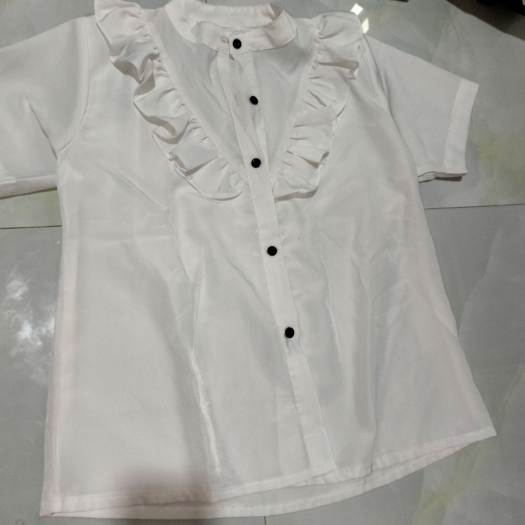 Preloved baju kemeja wanita putih lengan pendek baju kemeja training putih lengan pendek baju seraga