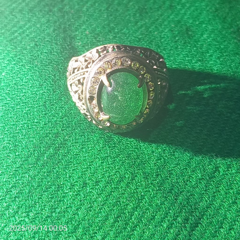 cincin  temuan spesial