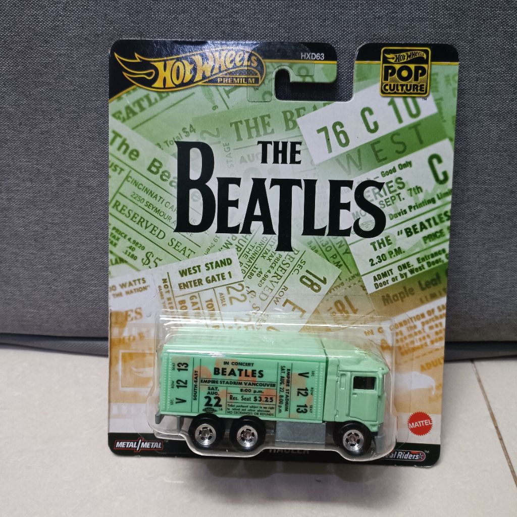 hotwheels the beatles hiway hauler