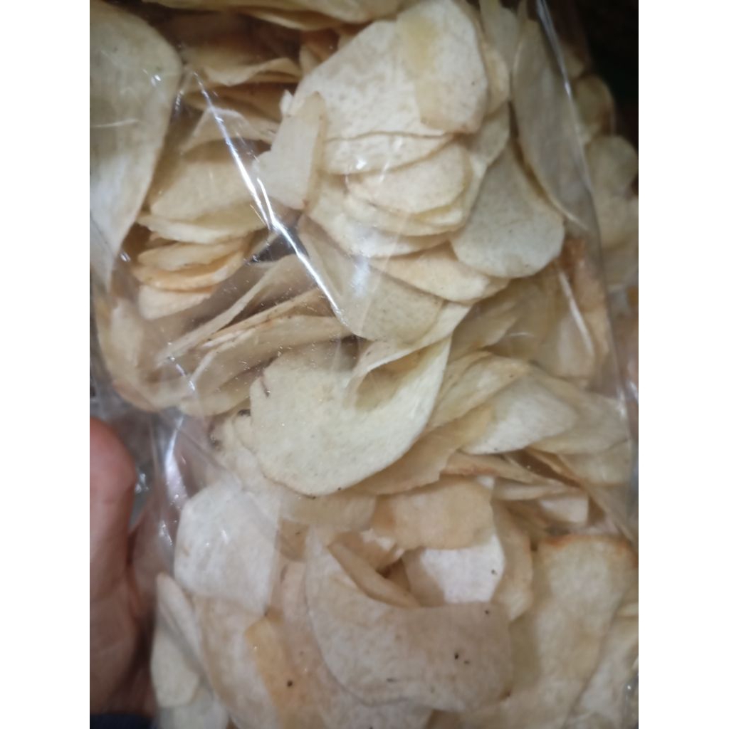 Keripik Talas Gurih Asin Nikmat Camilan Cemilan Kerupuk Tipis Gurih Renyah Enak Kue Kering Kiloan Cr