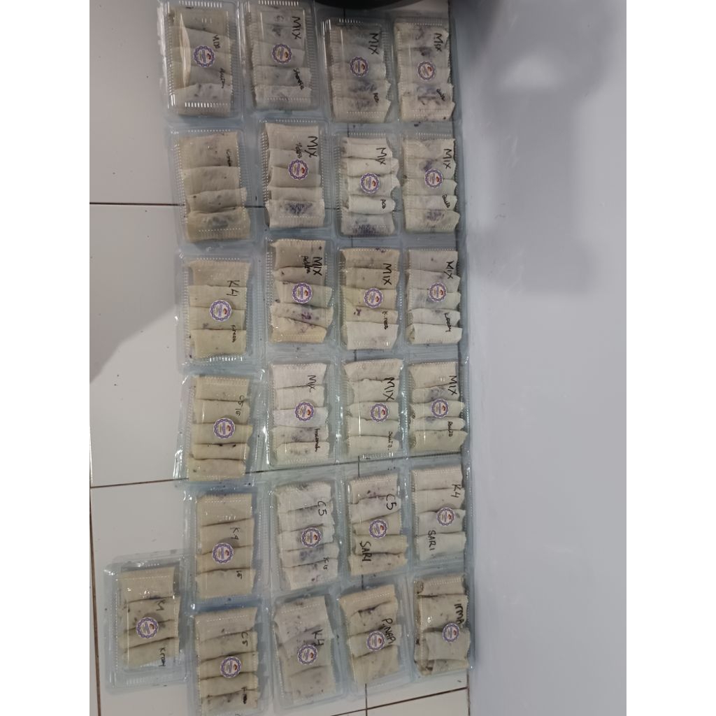 

LUMPIA UBI UNGU LUMER ( FROZEN ) BANJARMASIN