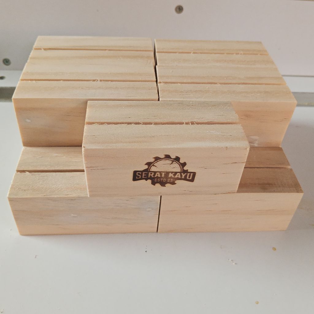 

price tag holder dudukan akrilik kayu stand holder name tag tebal 4cm