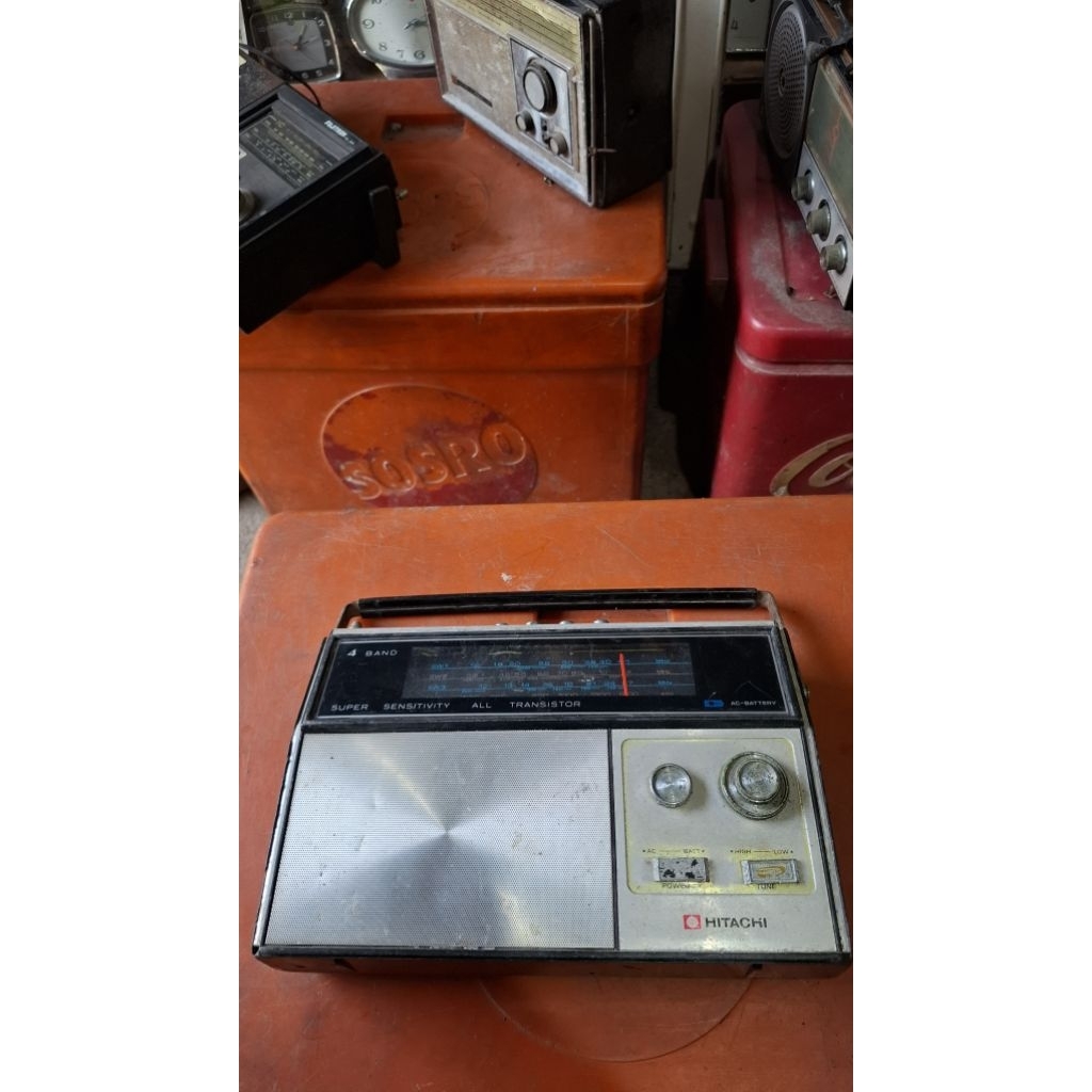 Radio hitachi 125b jadul antik vintage display lawas kuno anggap mati