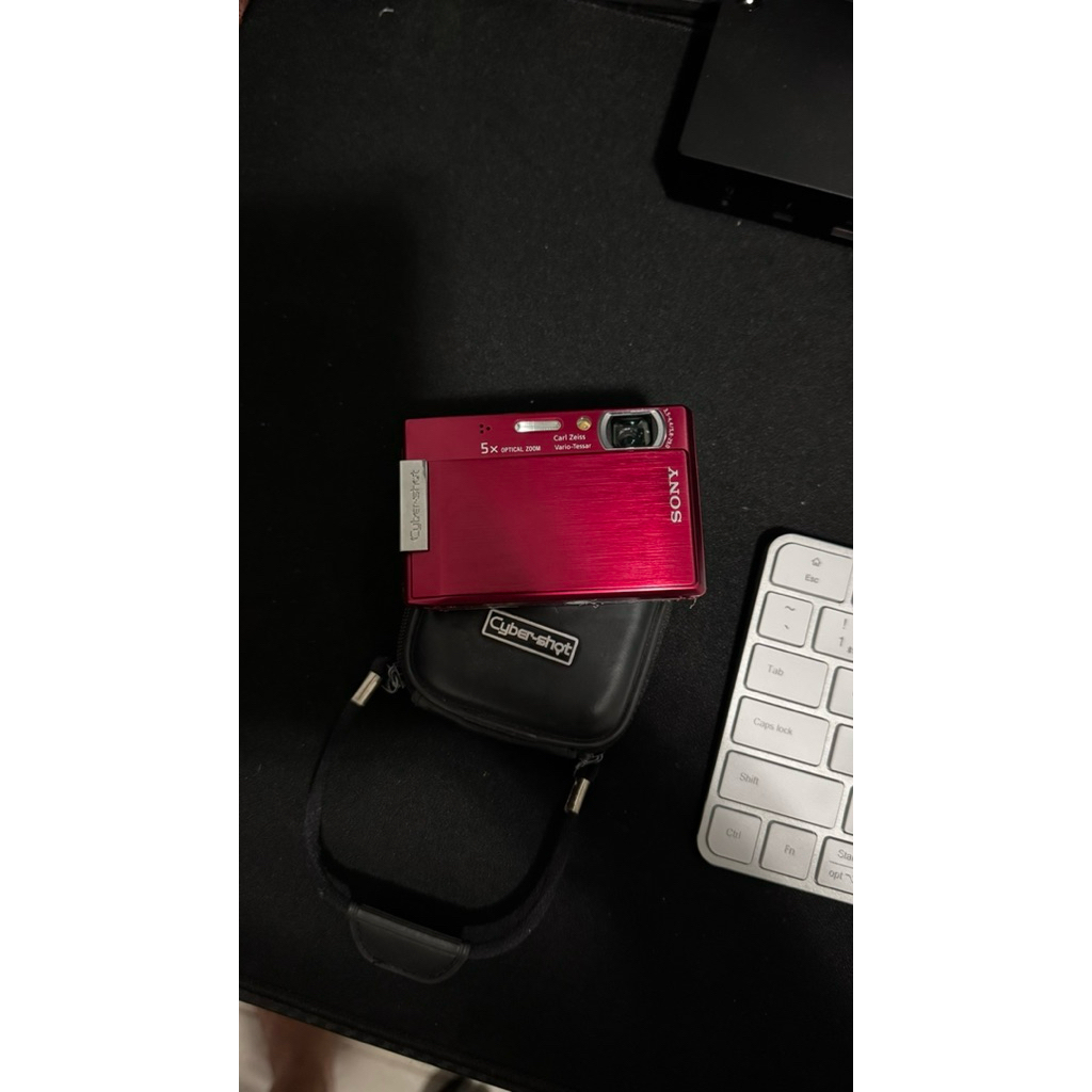 SONY Cybershot DSC-T100 Digicam Red