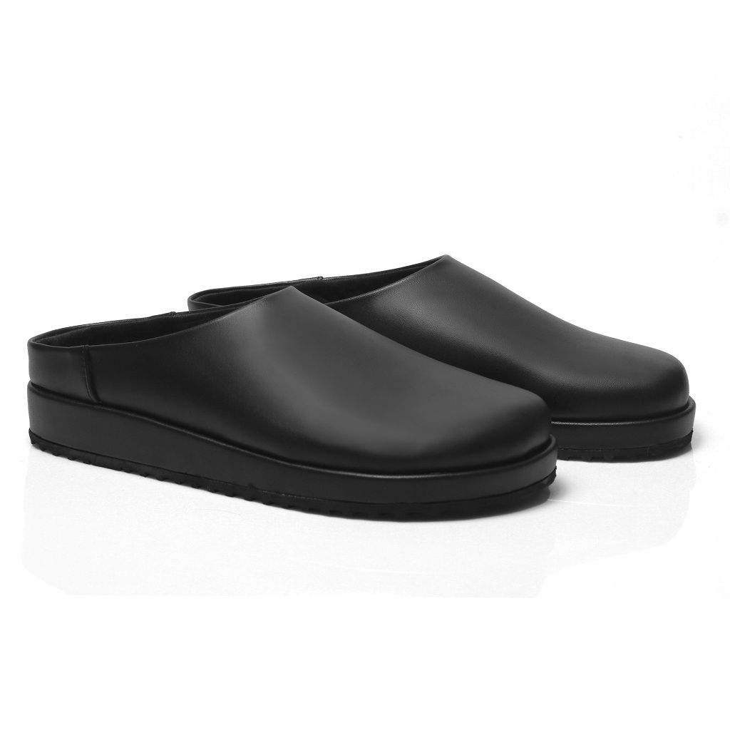 CATENZO - Sandal Sepatu Bustong Slide Pria Casual Synthetic Hitam RWW 0095