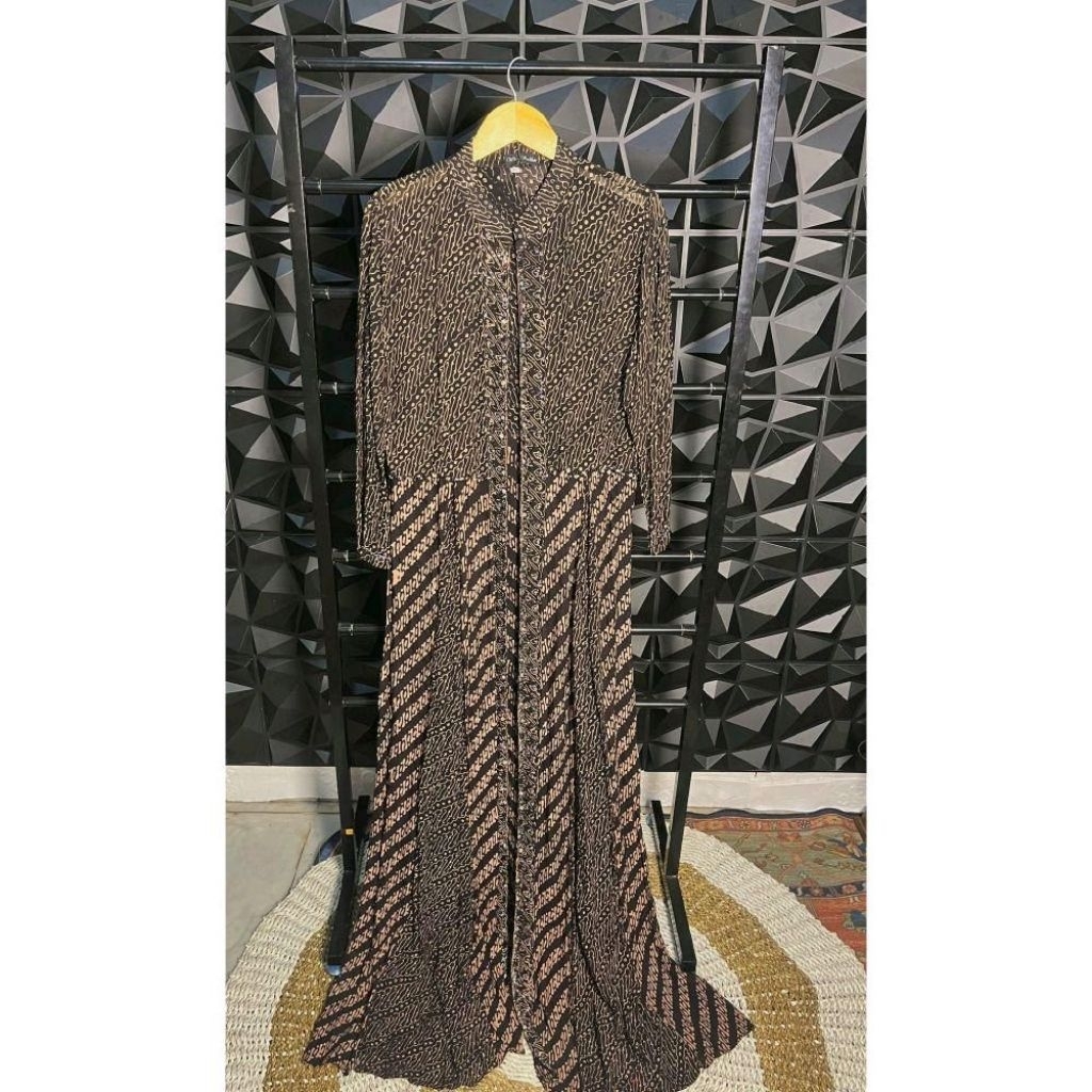 Wina Boutique Outer Batik 24