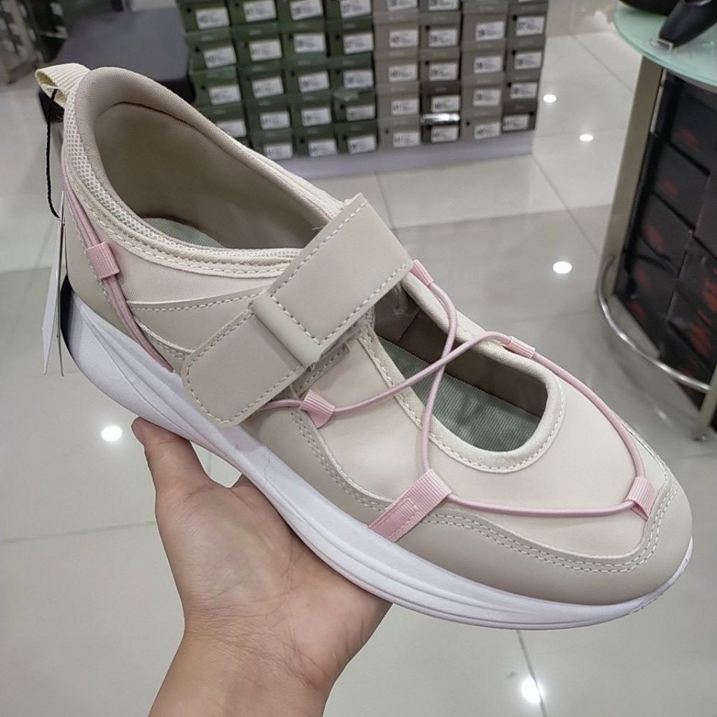 Sepatu Sport Wanita Nevada New Arrival