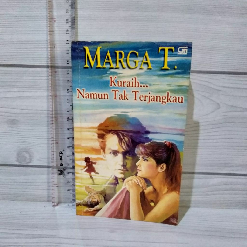 NOVEL ORIGINAL Kuraih...Namun Tak Terjangkau By Marga T