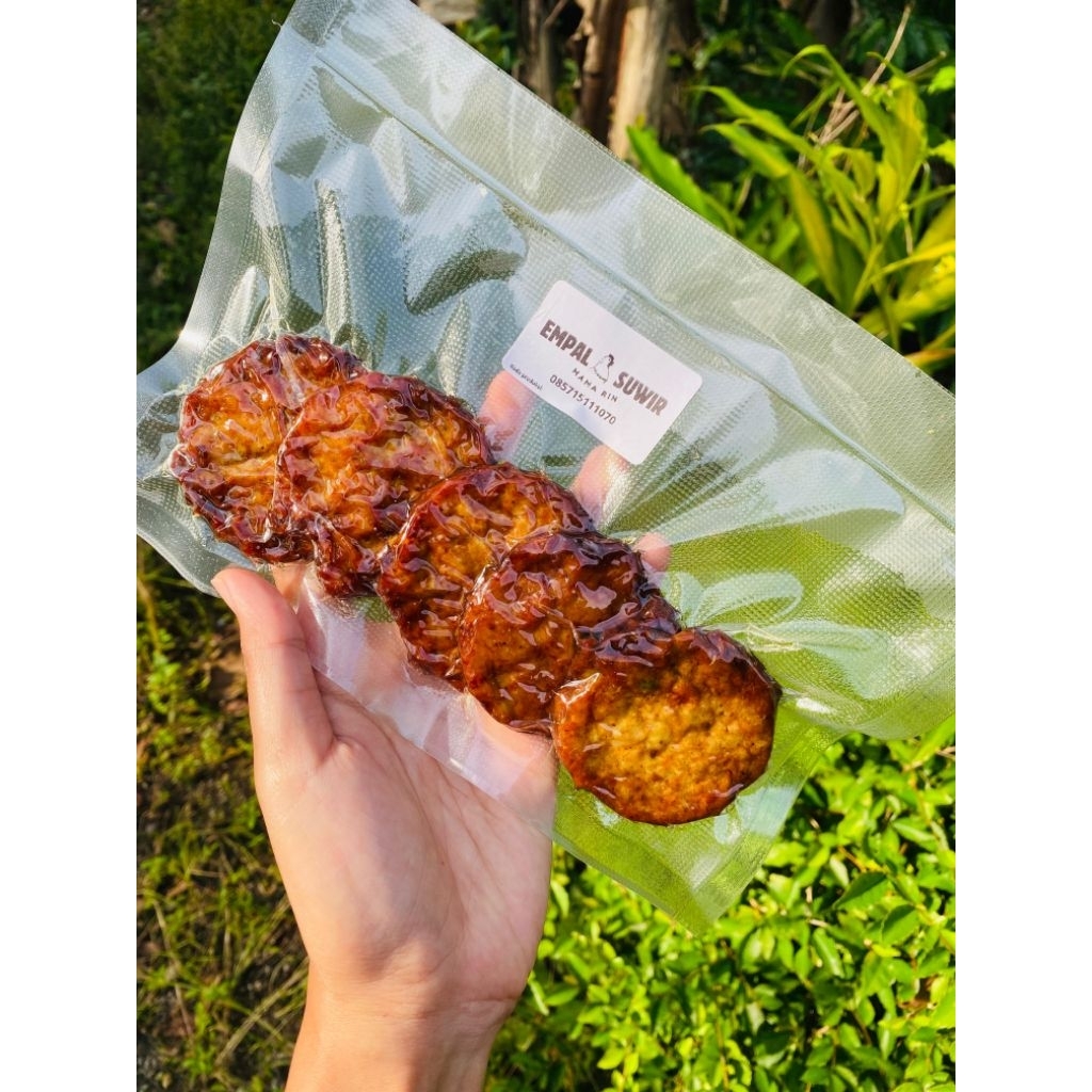 Empal suwir ayam/ empal ayam / empal suwir