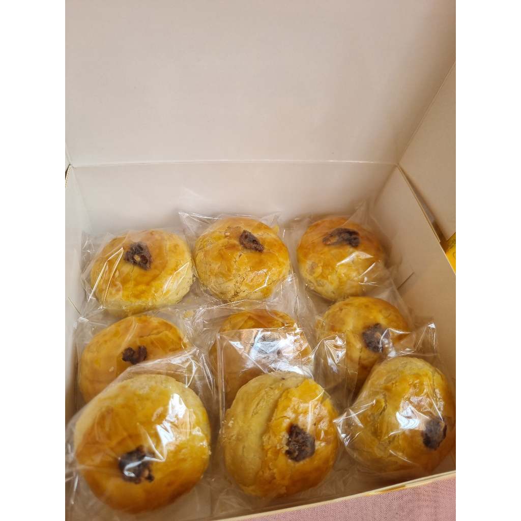 

Pia Crispy - Pia Crispy Premium - Pia Kering Renyah Isi Lumer - Pia Crispy Camilan Tradisional