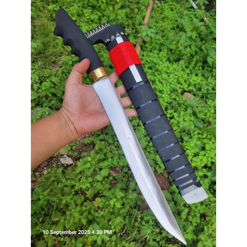 pisau panjang tajam bahan baja per klasik banten