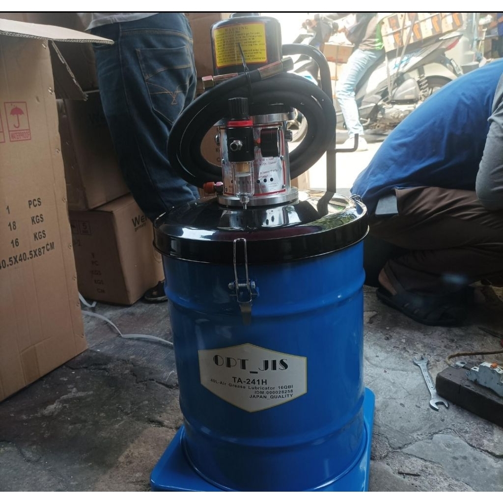 Air grease pump lubricator / Pompa gemuk 40 liter OPT Taiwan