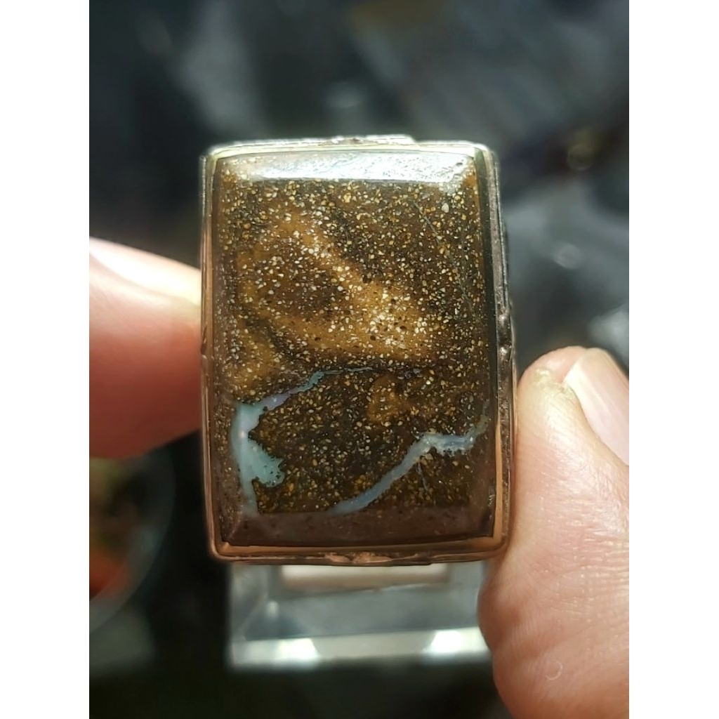 Boulder Opal