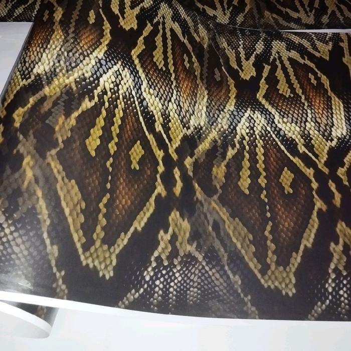 

Stiker Outdoor Motif Sanca 100x50cm