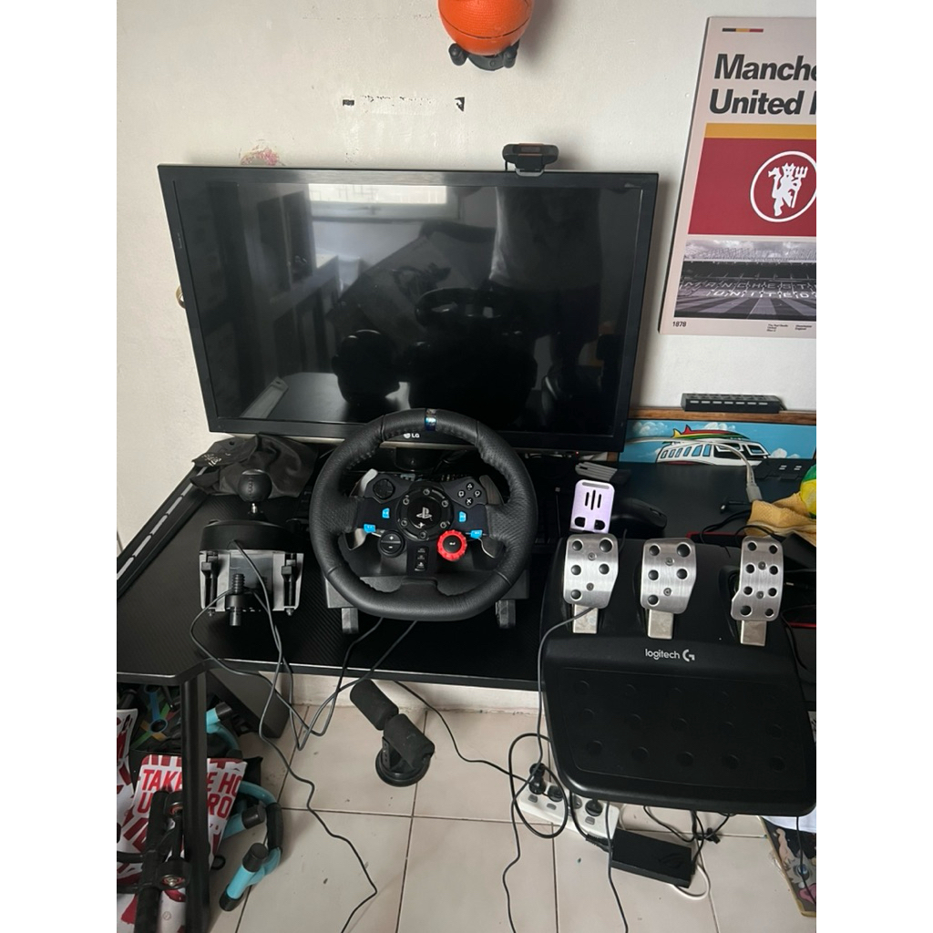 2nd (Bekas)  | Logitech G29 Driving Racing Wheel + Driving Shifter Bundling