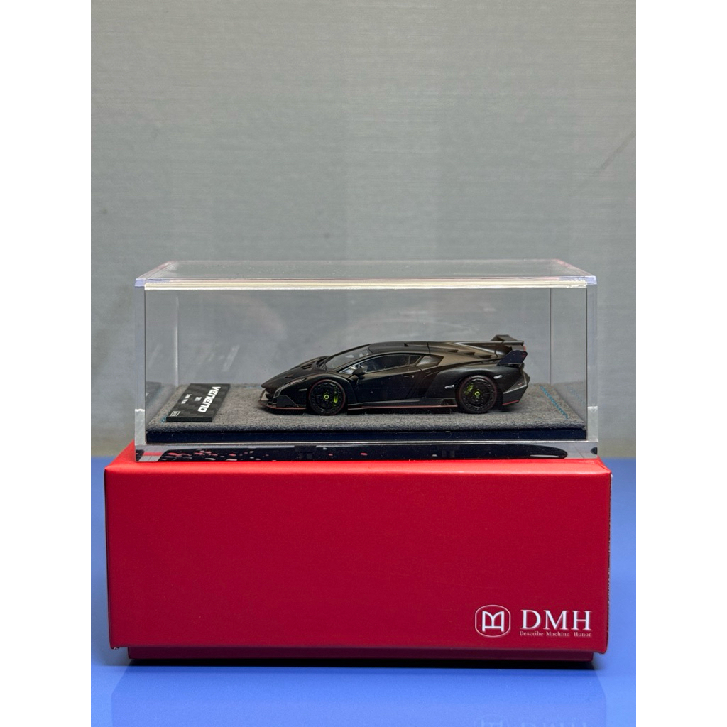 DMH Lamborghini Veneno mute black 1/64 Resin
