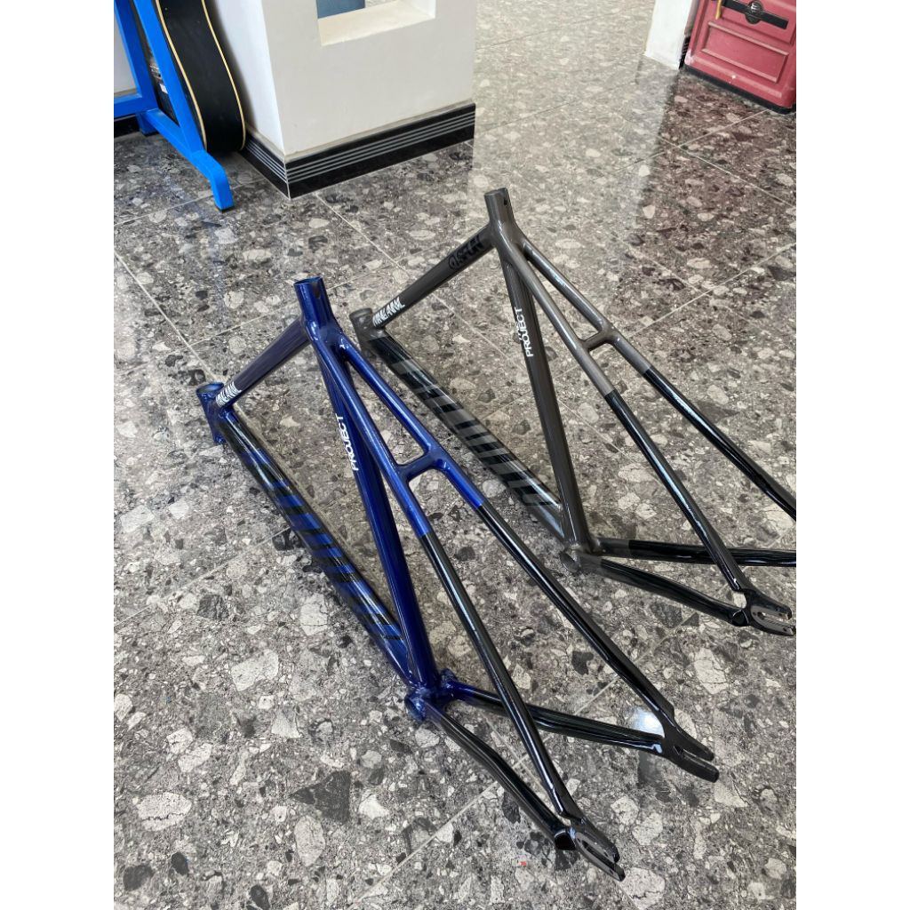 Frame Manila Animal Ungu Dan Abu