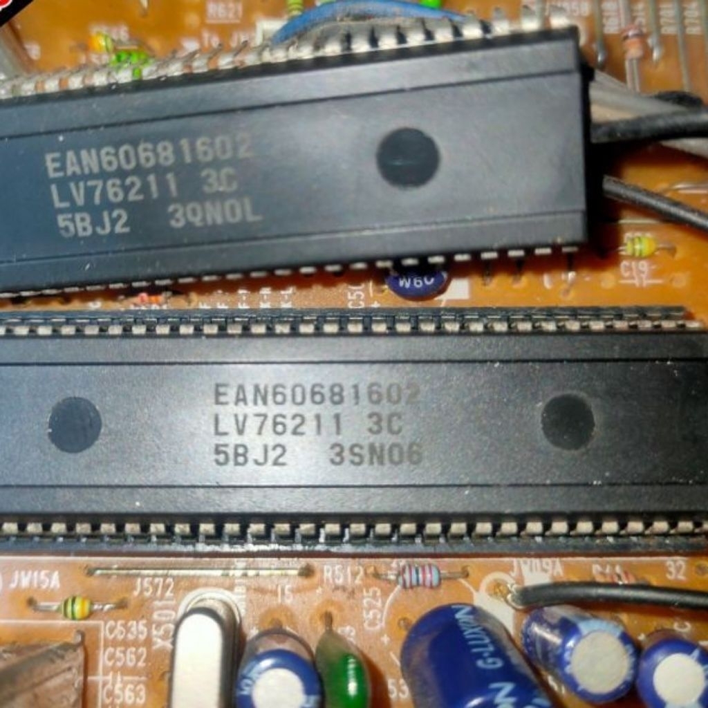IC LV76211 3C,LV76223 3C,LV76213 3C KOMPLIT DENGAN IC MEMORY NYA