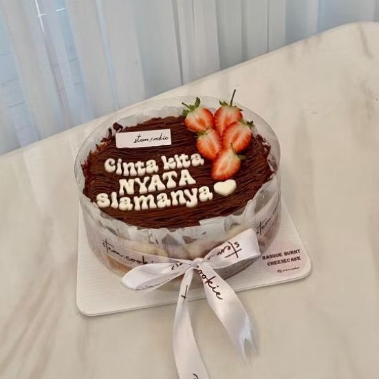 

WHOLE BASQUE BURNT CHEESECAKE