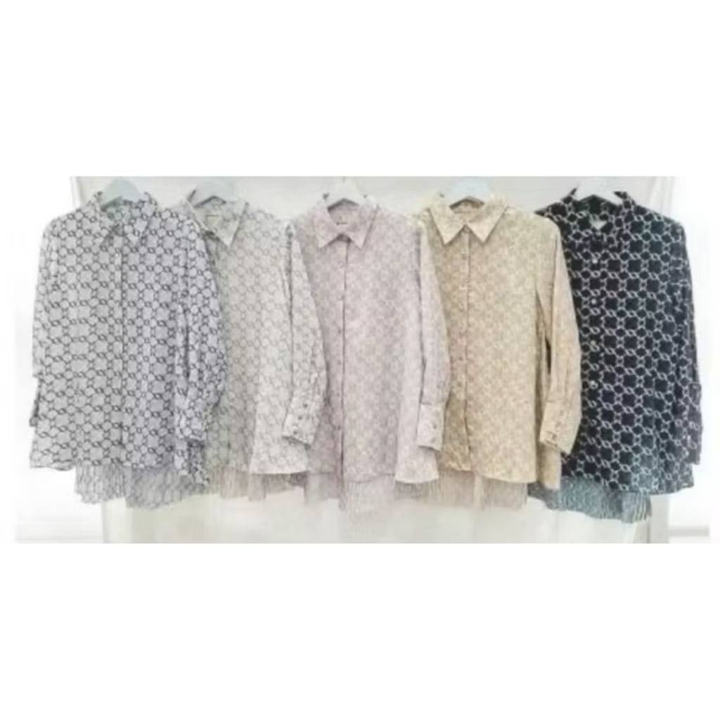 Wearing Klamby Monogram Pleated Moonshine XL