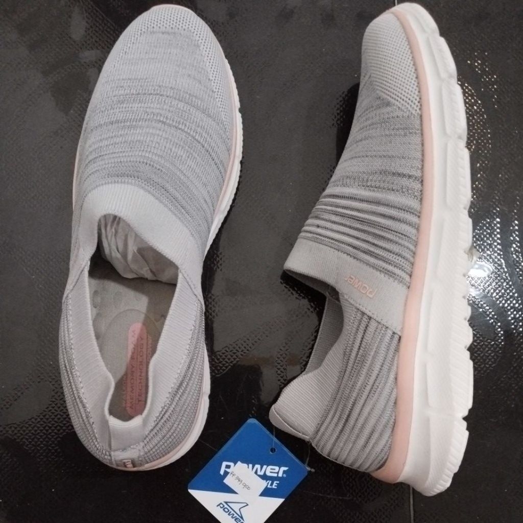 SALE Sepatu Power Walk On Memory Foam by BATA