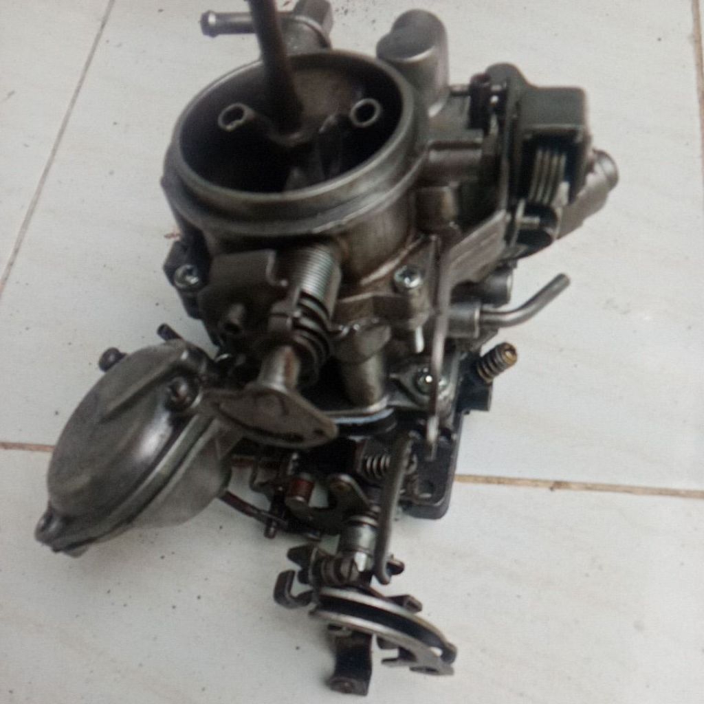 karburasi Mazda 323/Ford laser
