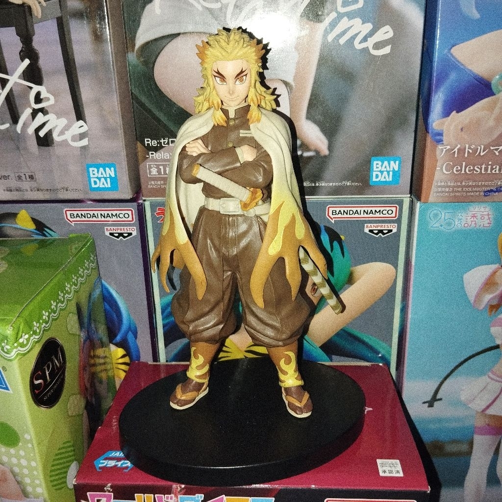figure kimitsu no yaiba - Rengoku B Banpresto Bandai spirit