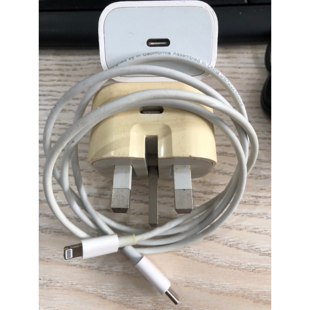 charger iphone / ipad original