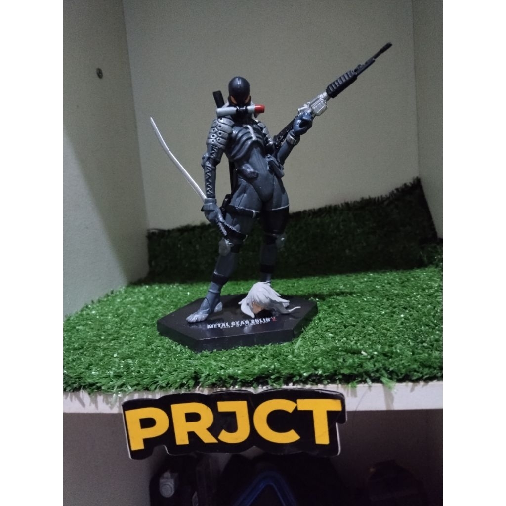 figure metal gear original.