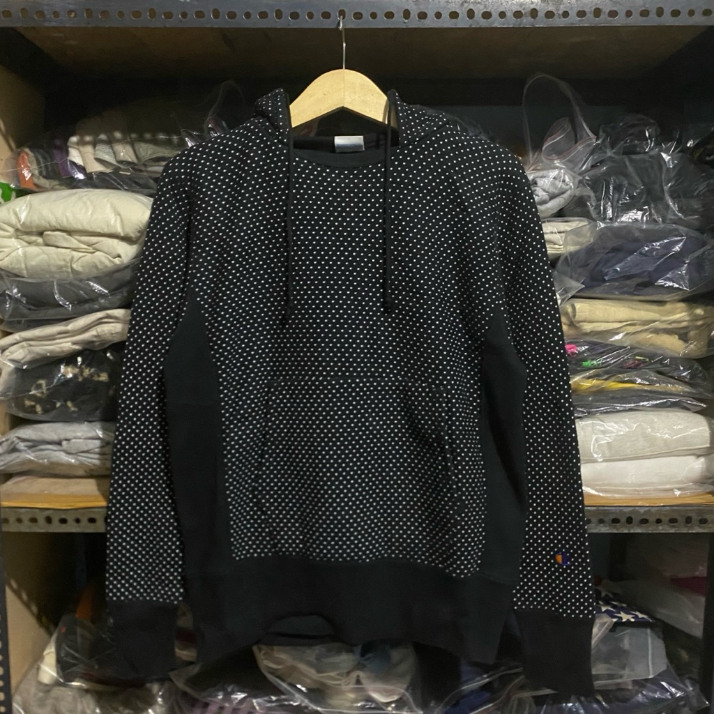 Champion Reverse Weave Polka After Hood Hitam Size S 67x54